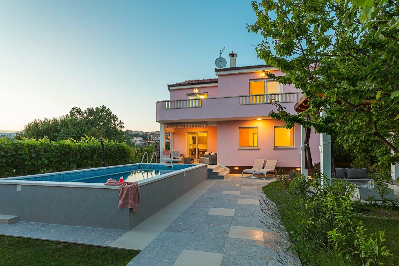 Villa Sweet Home Marija With Heated Pool Split Exteriör bild