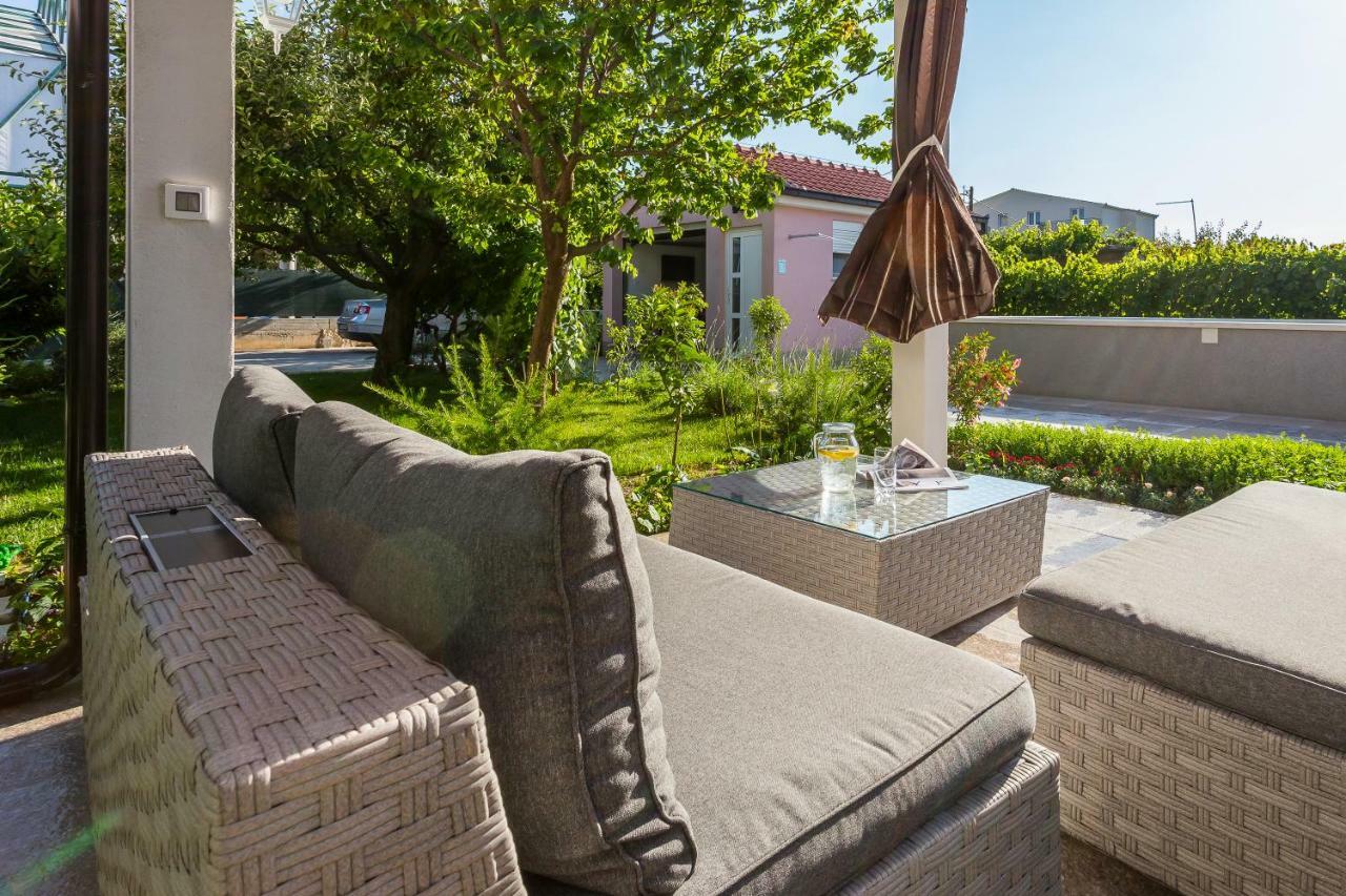 Villa Sweet Home Marija With Heated Pool Split Exteriör bild