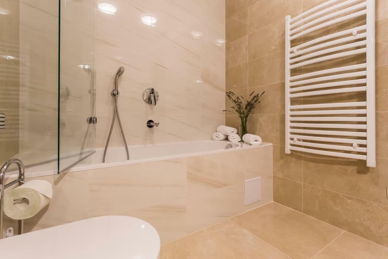 Villa Sweet Home Marija With Heated Pool Split Exteriör bild