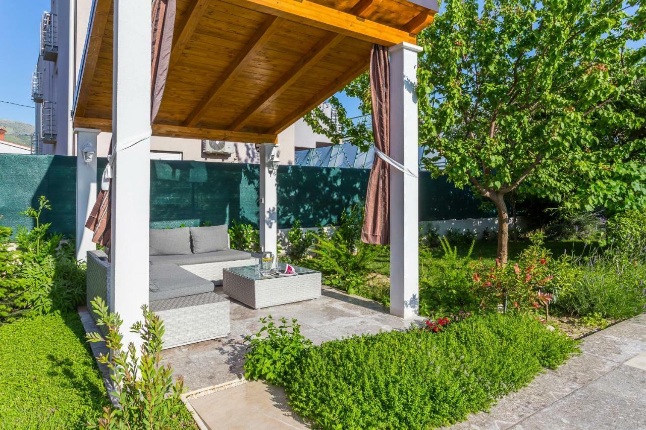 Villa Sweet Home Marija With Heated Pool Split Exteriör bild