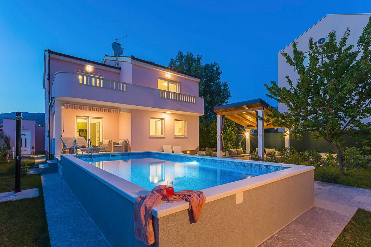 Villa Sweet Home Marija With Heated Pool Split Exteriör bild